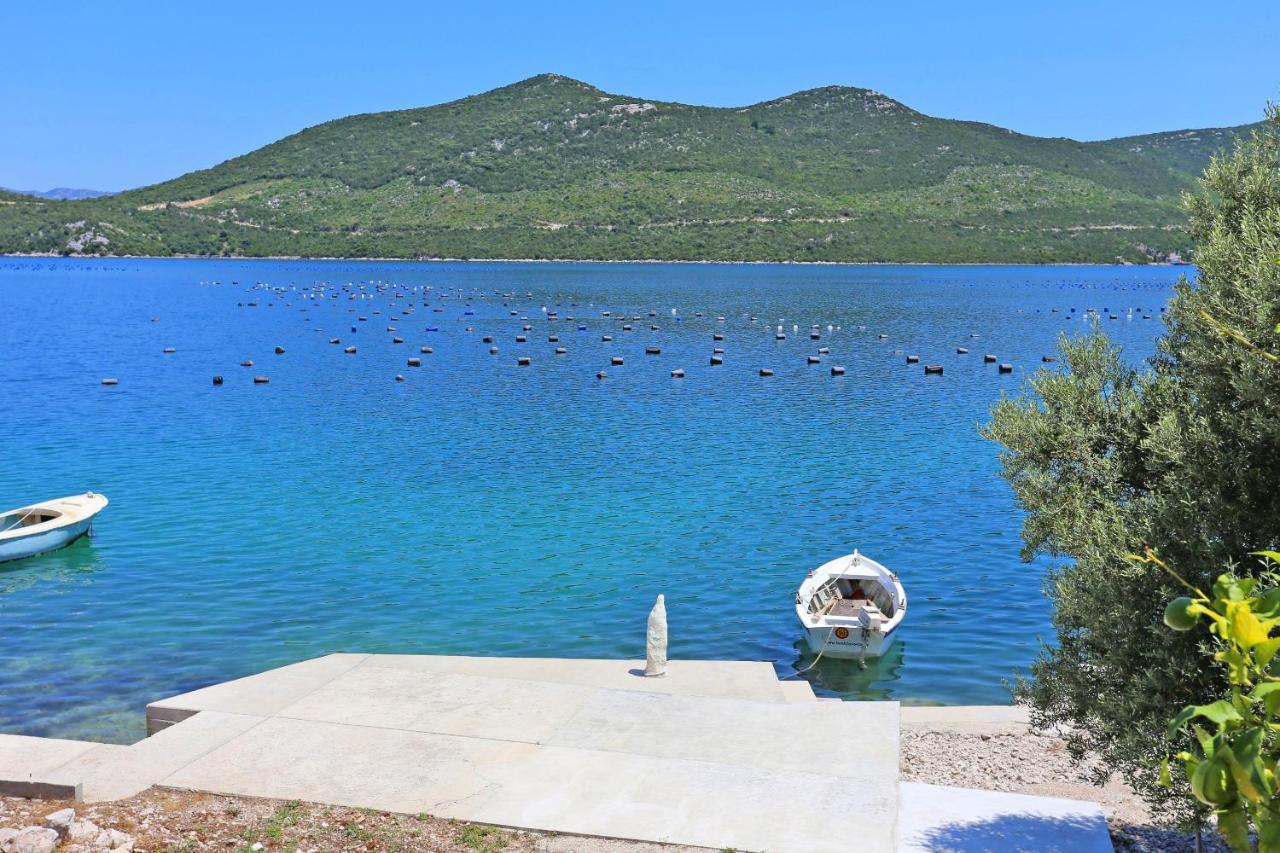Apartments By The Sea Zuronja, Peljesac - 13202 Putnikovic Exterior photo