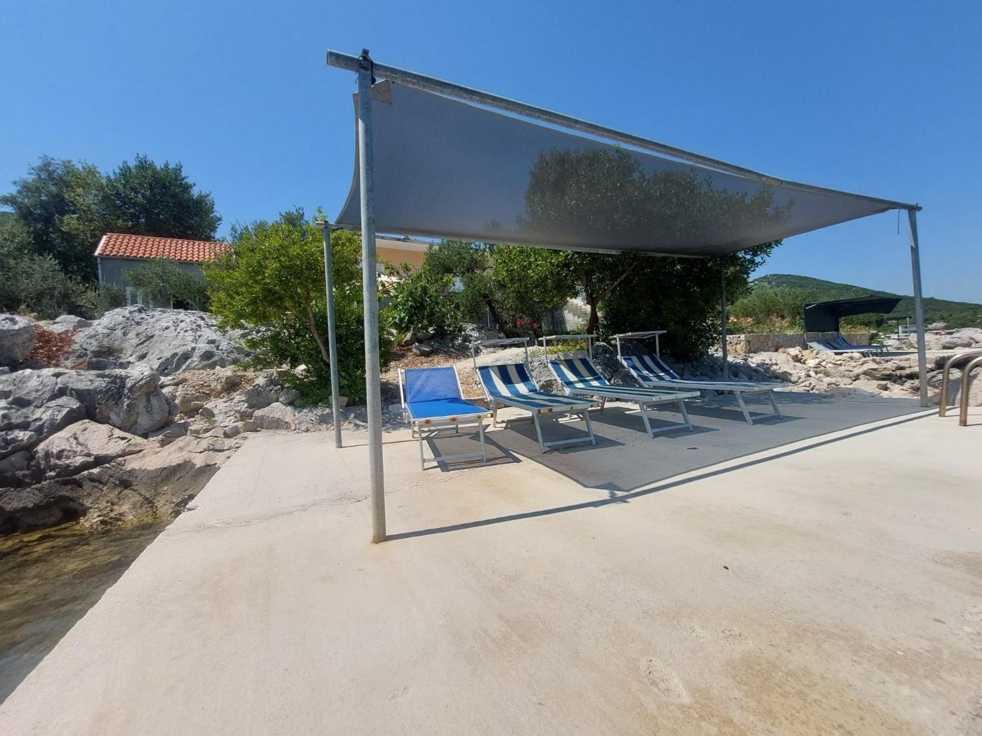 Apartments By The Sea Zuronja, Peljesac - 13202 Putnikovic Exterior photo