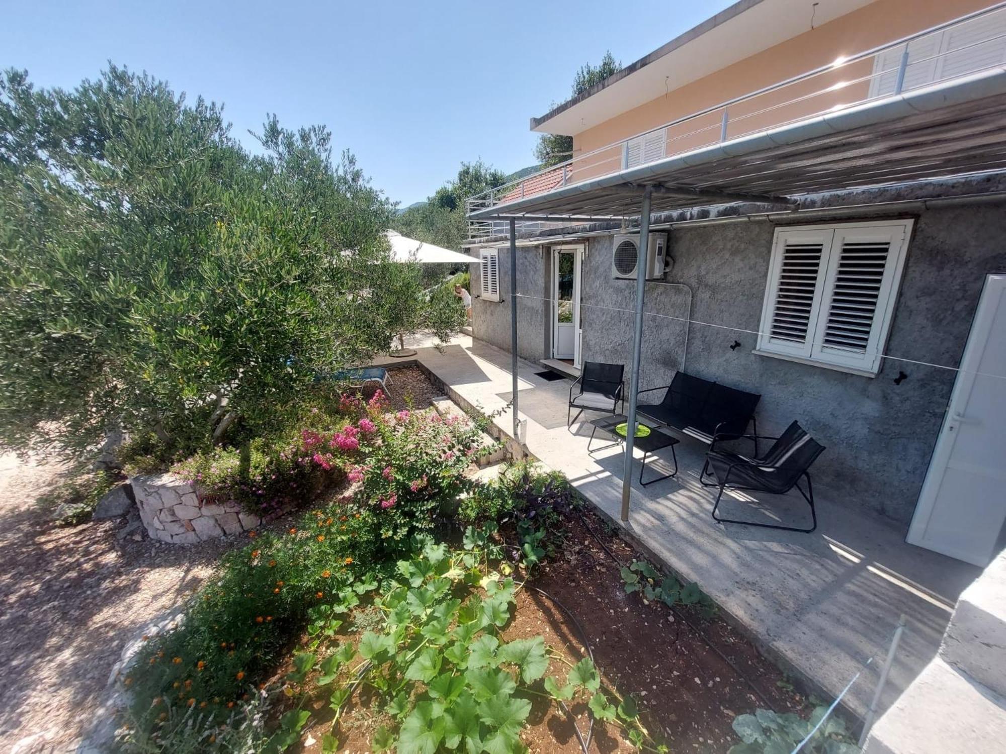 Apartments By The Sea Zuronja, Peljesac - 13202 Putnikovic Exterior photo